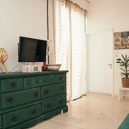 Villager's Art Apartment Paradisi (Rhodes)